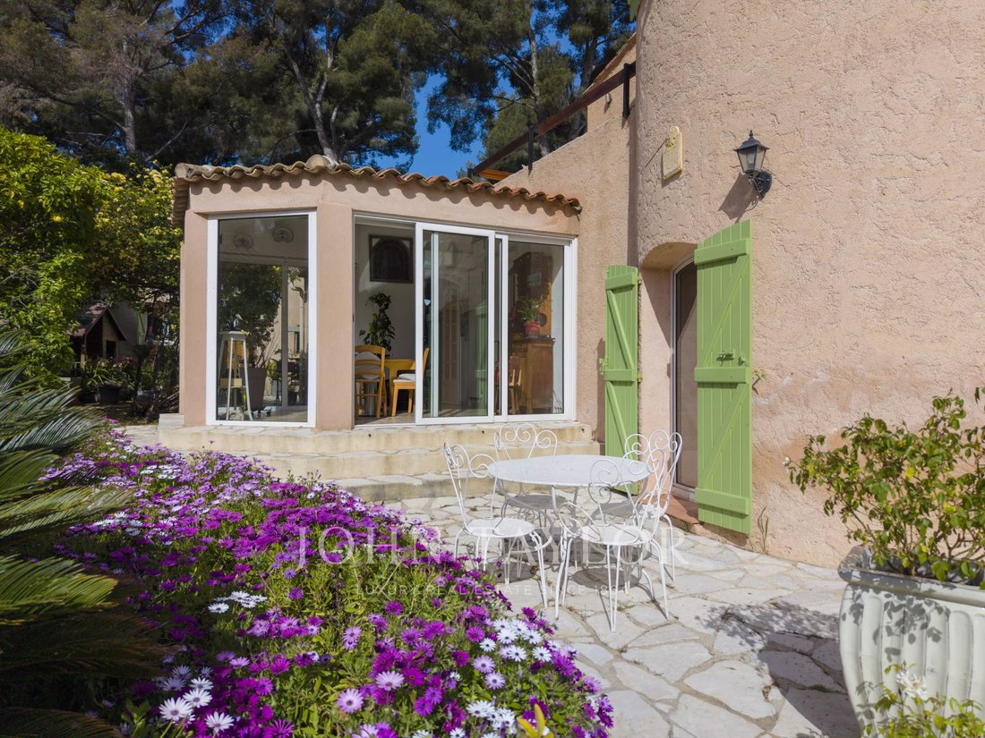Villa in Nord, Sanary-sur-Mer, France 5 - 17721168