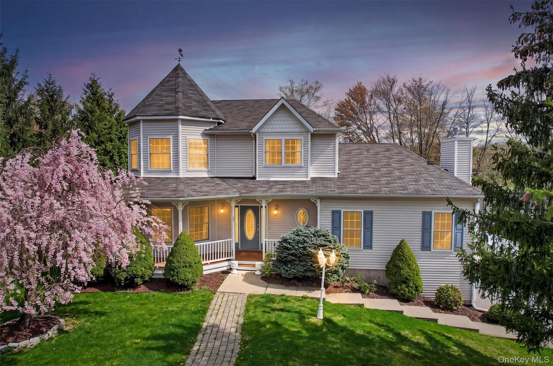 House in Chester, New York, United States 1 - 17723710