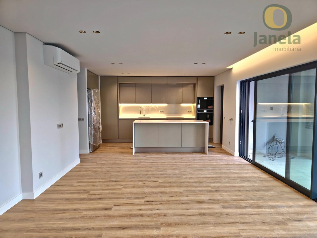 Apartment in Faro (Se e Sao Pedro), Algarve, Portugal 1 - 16599056
