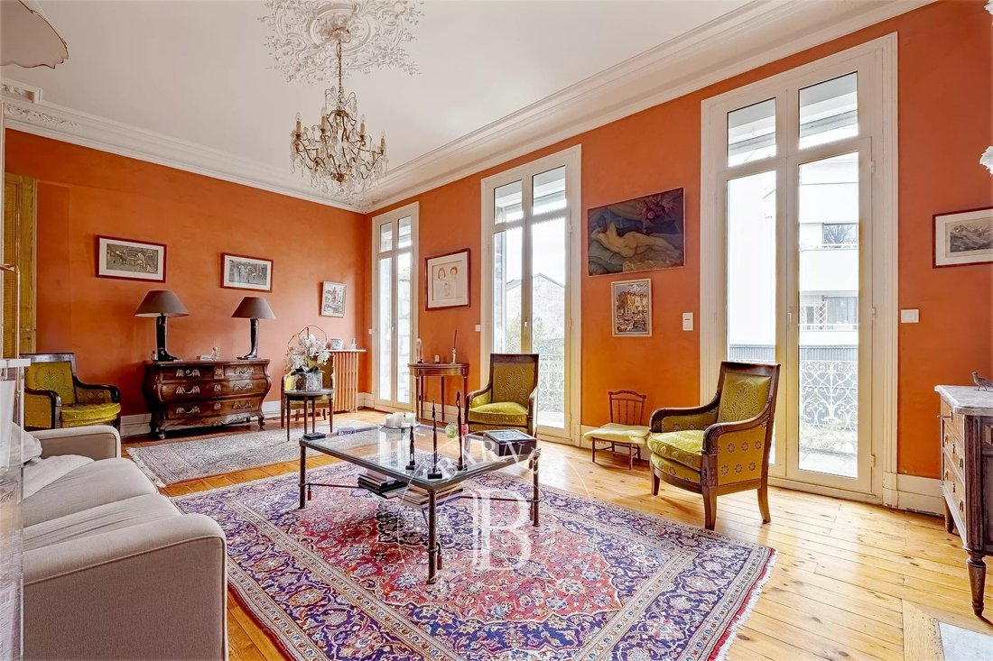 House in Hôtel de Ville-Quinconce-Saint Seurin-Fondaudège, Bordeaux, France 3 - 11279350
