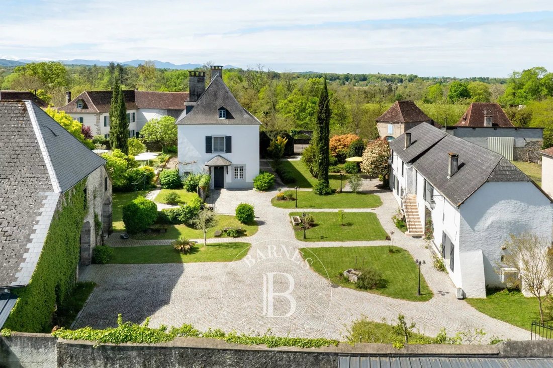 Navarrenx, Nouvelle-Aquitaine, France 3 - 17721228