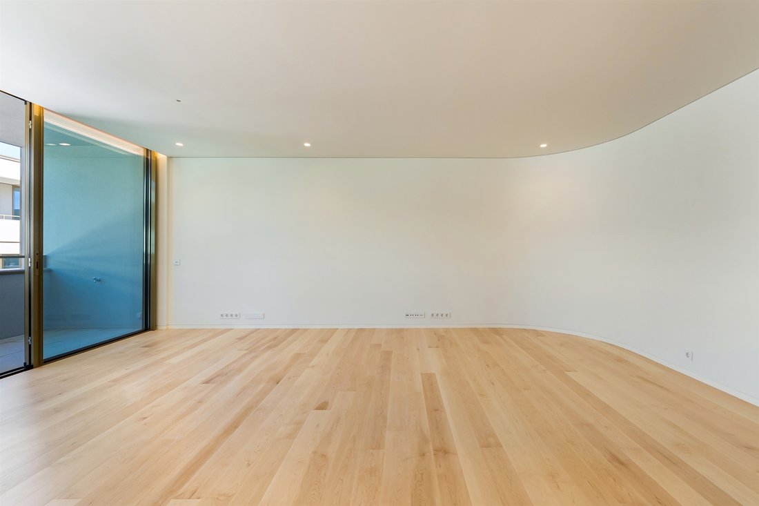 Apartment in Cedofeita, Santo Ildefonso, Se, Miragaia, Sao Nicolau e Vitoria, Porto District, Portugal 4 - 17677112