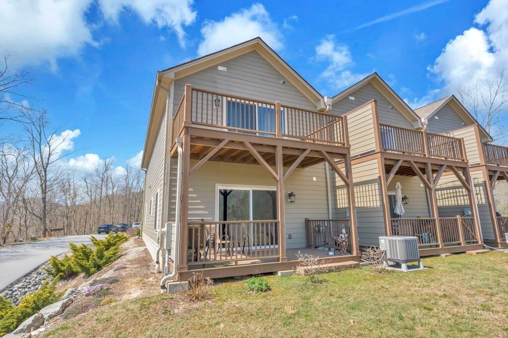Townhouse in Boone, North Carolina, United States 2 - 17722057