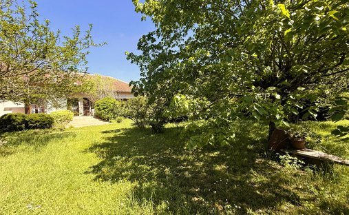House in Saint Cyprien, Toulouse, France 1