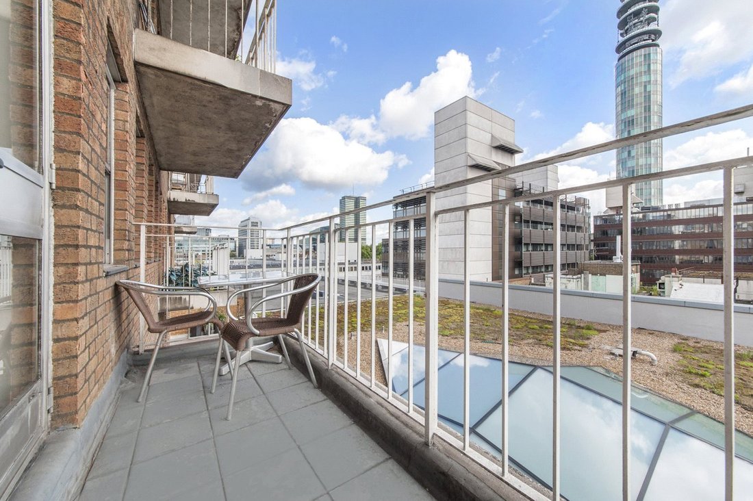 Apartment in Fitzrovia, Camden, England 2 - 17723345