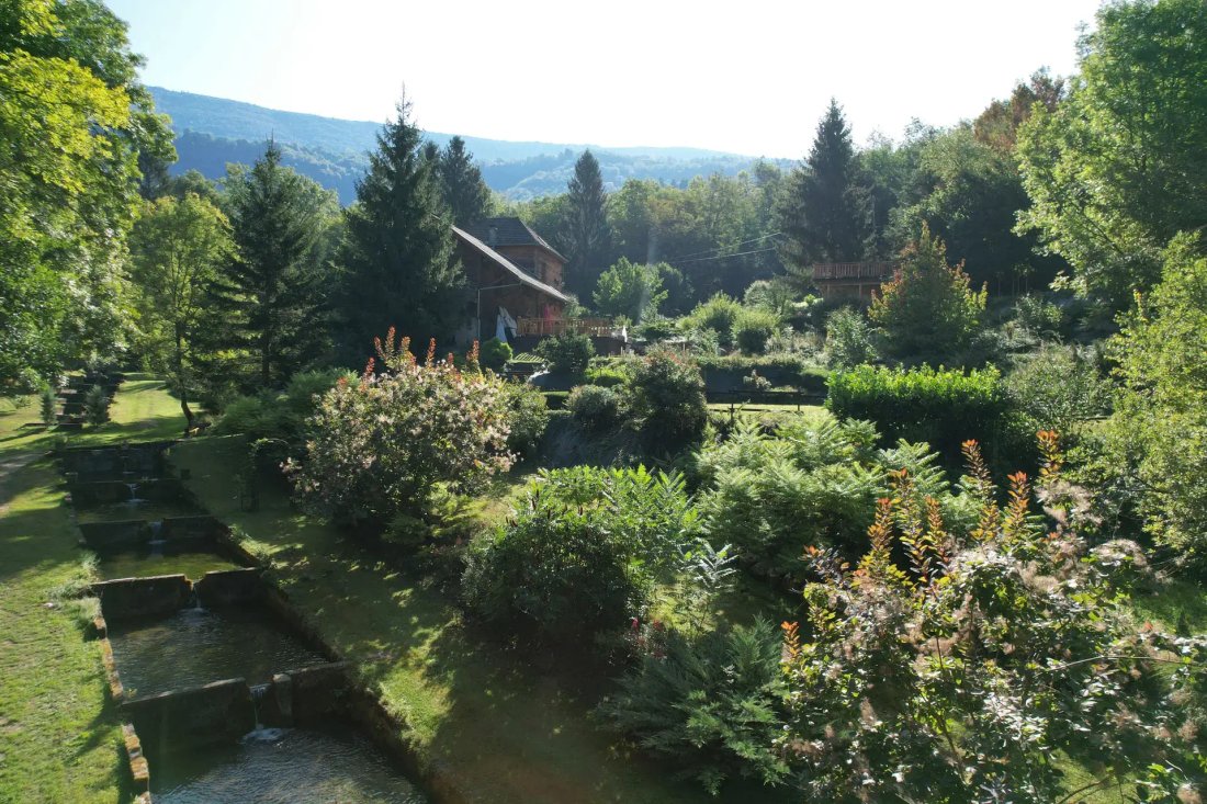 Estate in Aiguebelette-le-Lac, Auvergne-Rhône-Alpes, France 2 - 17703978
