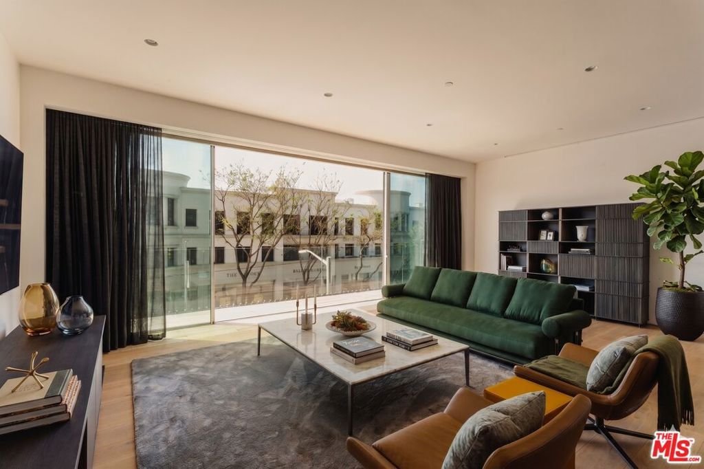 Condo in West Hollywood, California, United States 2 - 17722969