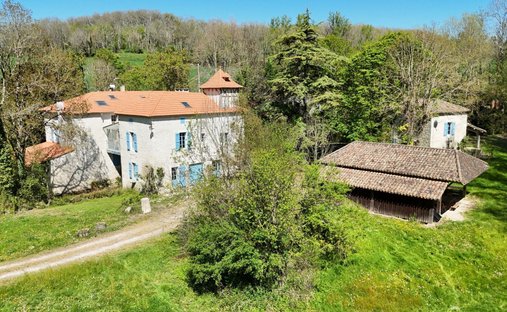 Haus in Lacour, Okzitanien, Frankreich 1
