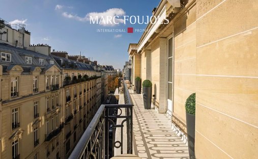 Apartment in Triangle d'Or, Paris 8e Arrondissement, Paris 1