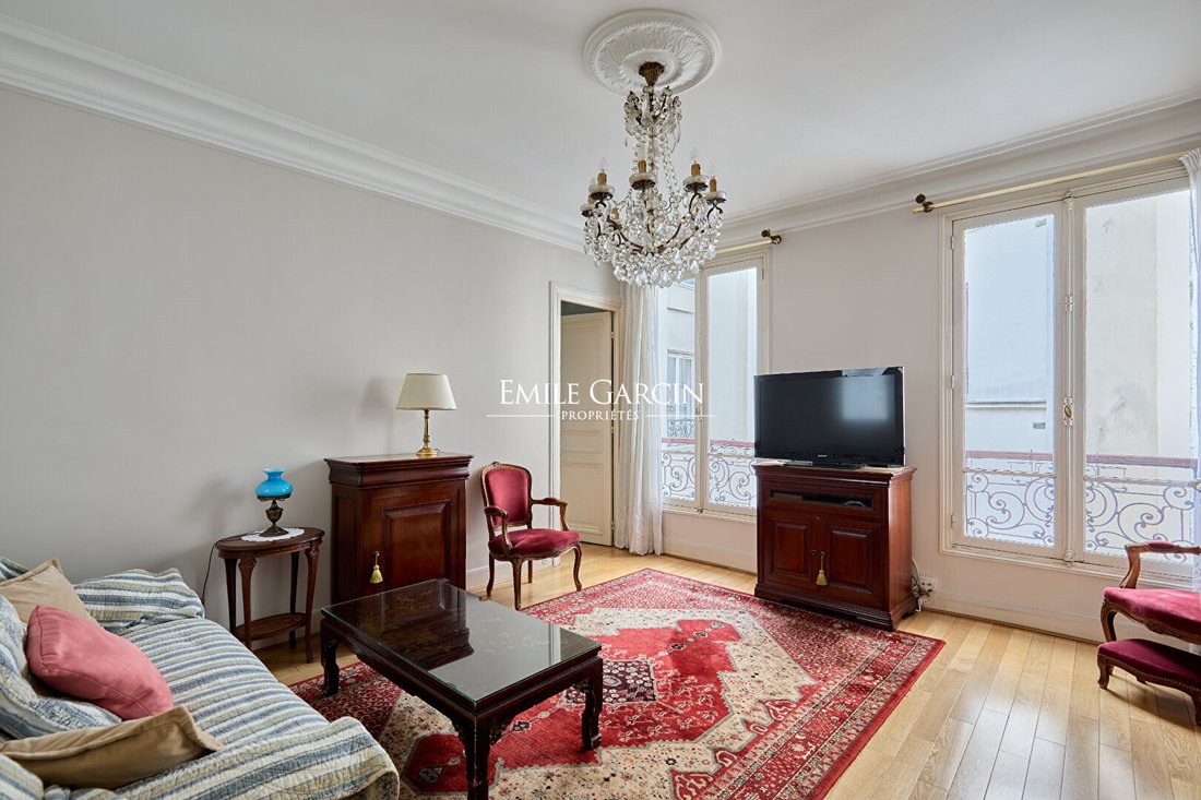 Apartment in Lorette-Martyrs, Paris 9e Arrondissement, Paris 4 - 17723236