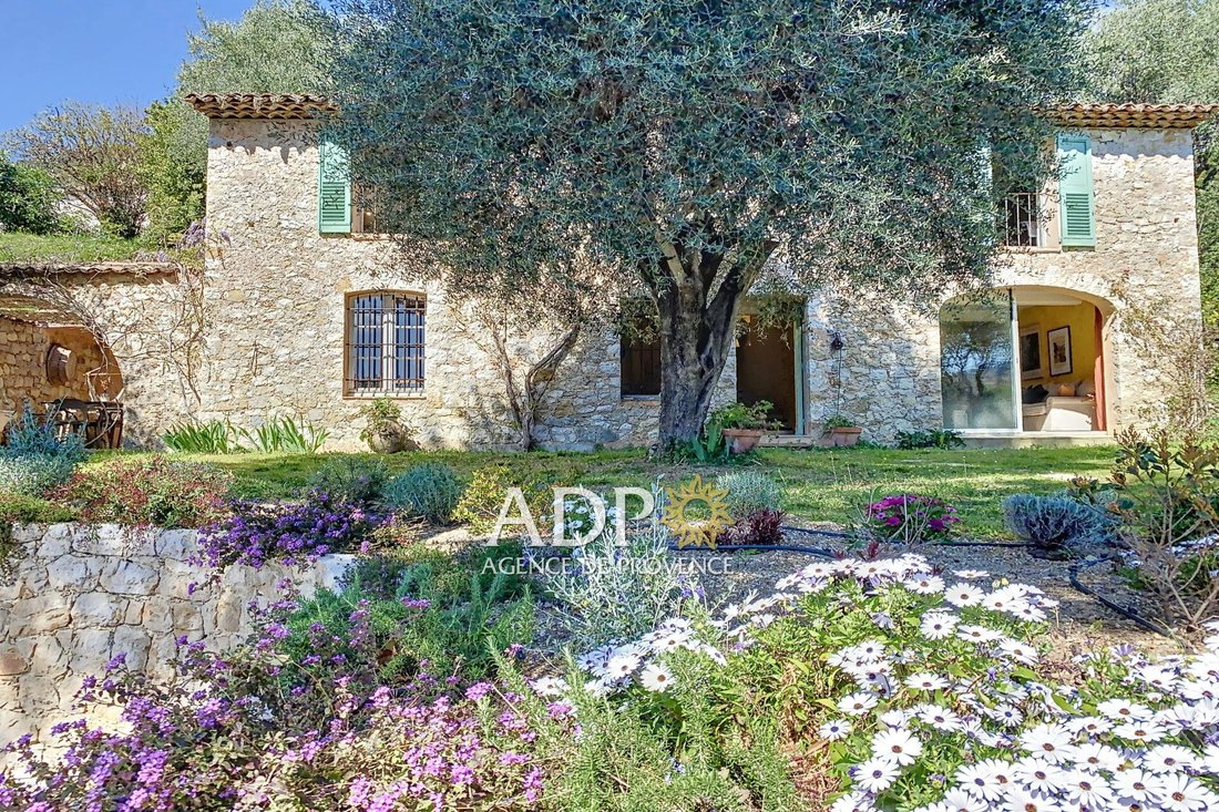 Villa in Grasse, Provence-Alpes-Côte d'Azur, France 2 - 16964263