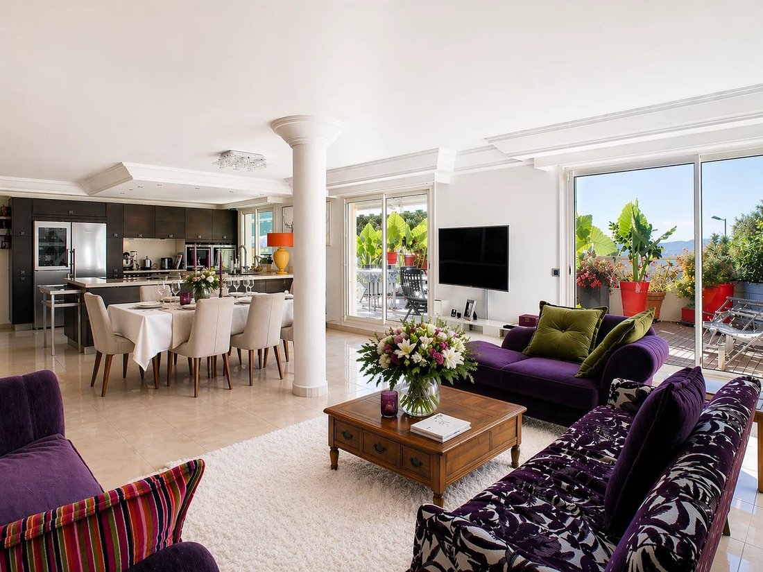 Apartment in La Source, Cannes, France 3 - 16535002