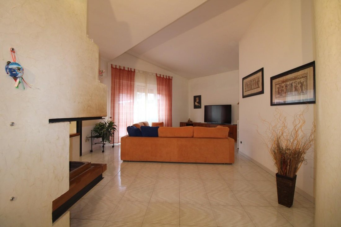 House in Vicopisano, Tuscany, Italy 3 - 17723081