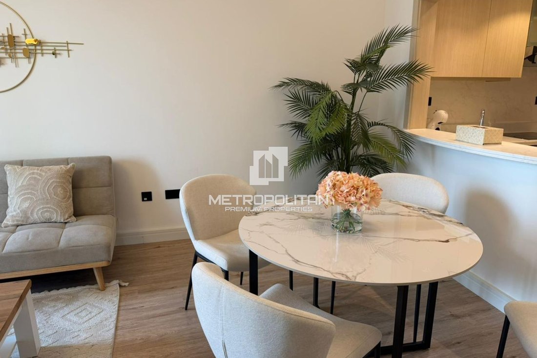Apartment in Burj Khalifa Lake, Downtown Dubai, Dubai 3 - 17720930