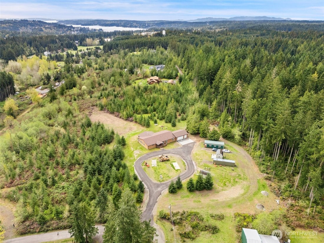 Poulsbo, Washington, United States 1 - 17724354