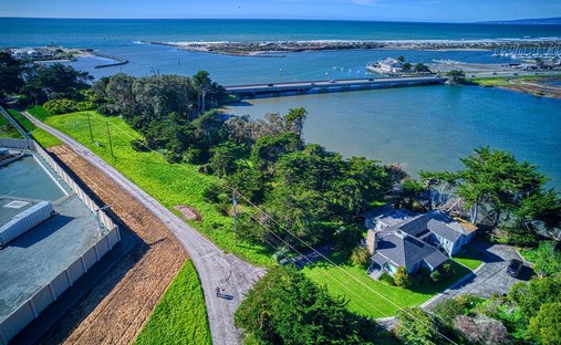 House in Moss Landing, California, United States 1