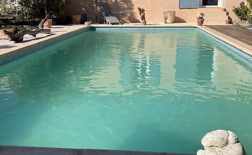 House in Cabrieres-d'Aigues, Provence-Alpes-Côte d'Azur, France 1