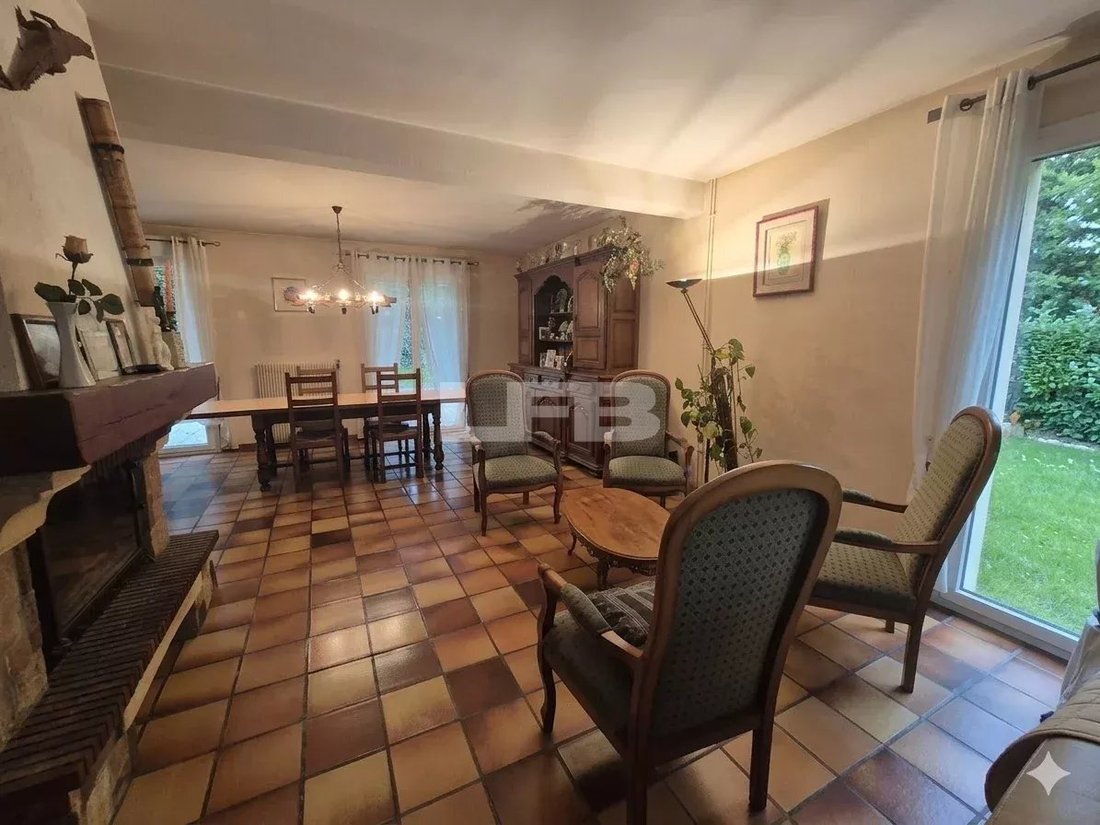 House in Est, Lamorlaye, France 2 - 17721231