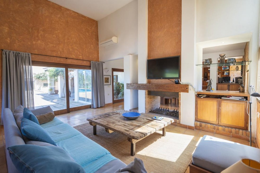 Villa in Sant Antoni de Portmany, Balearic Islands, Spain 3 - 17698190