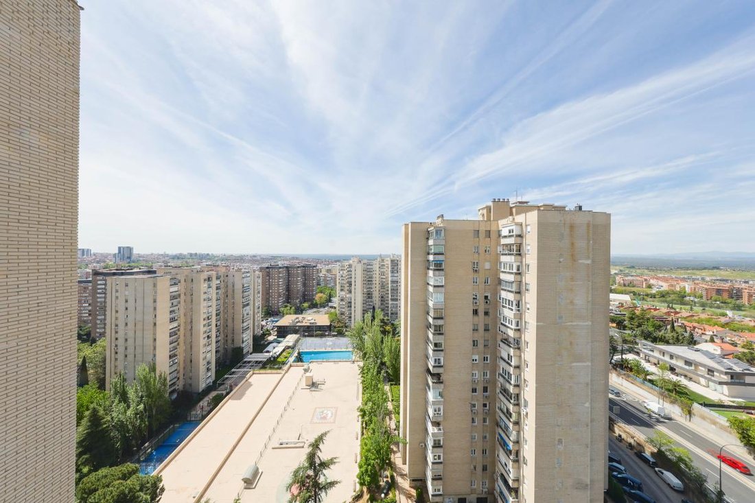 Apartment in Fuencarral-El Pardo, Madrid, Spain 2 - 17698266
