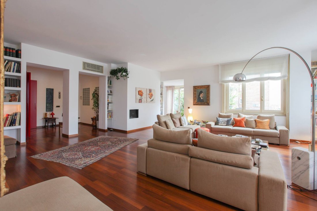 Apartment in Centrale, Milan, Italy 4 - 17724176
