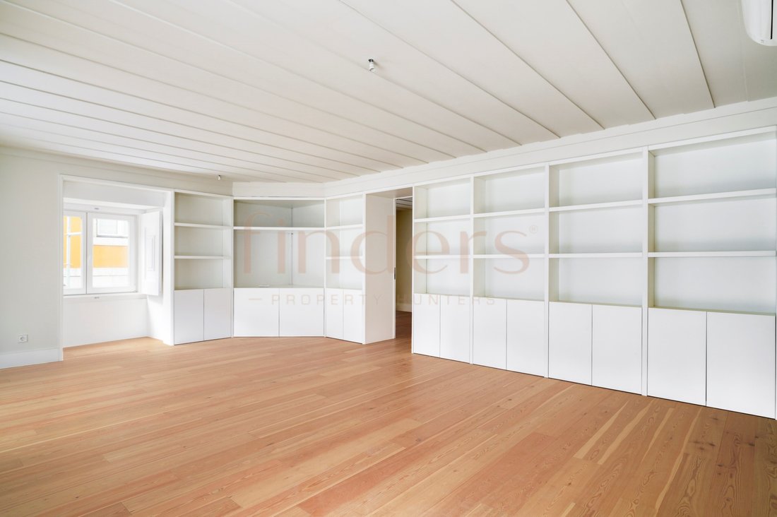 Apartment in Misericordia, Lisbon, Portugal 2 - 17723663