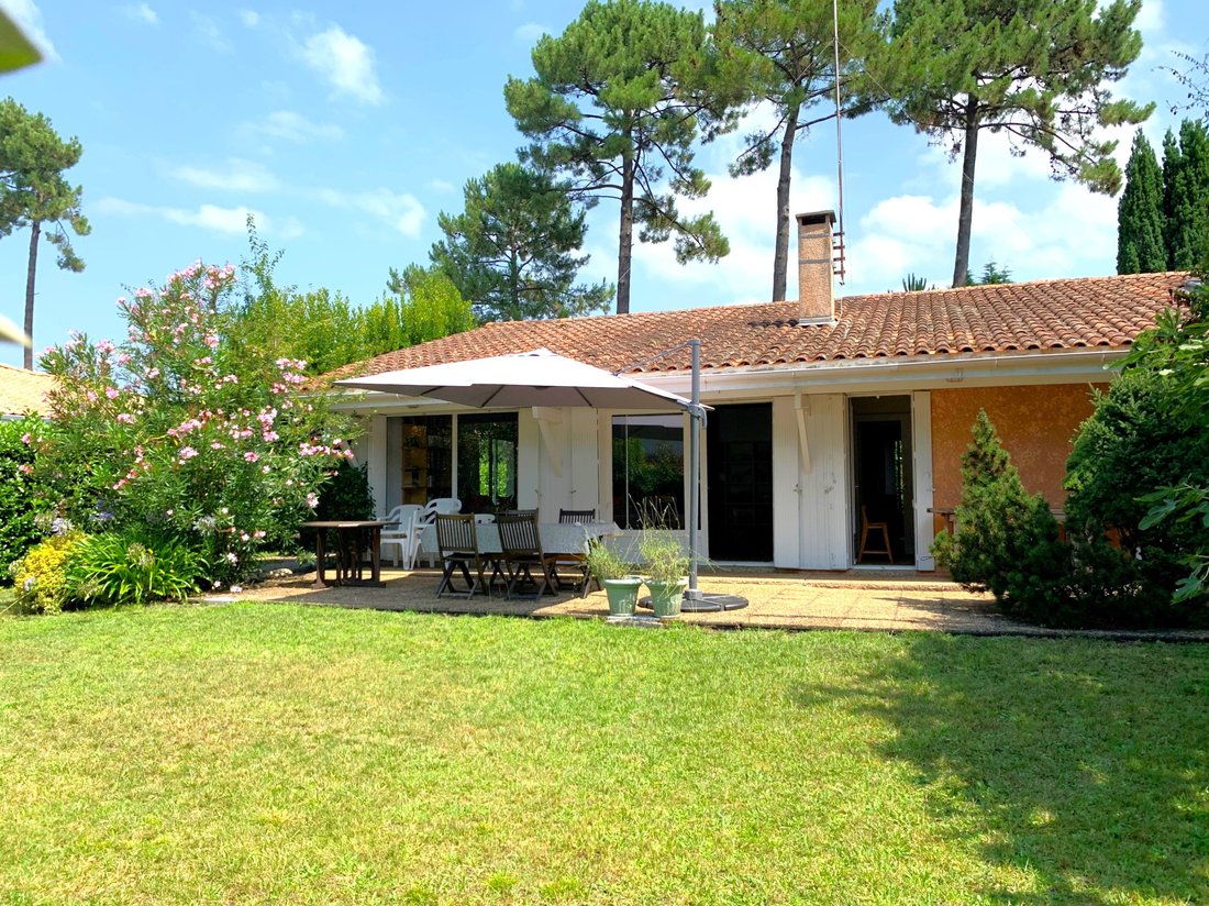 House in Ares, Nouvelle-Aquitaine, France 2 - 17720696
