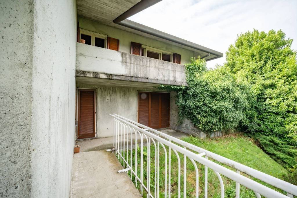 Villa in Galbiate, Lombardy, Italy 5 - 15986208