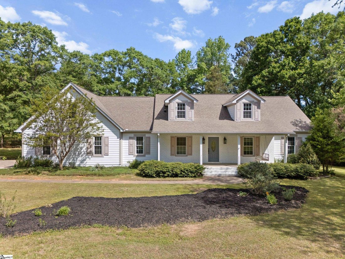 House in Fountain Inn, South Carolina, United States 1 - 17721346