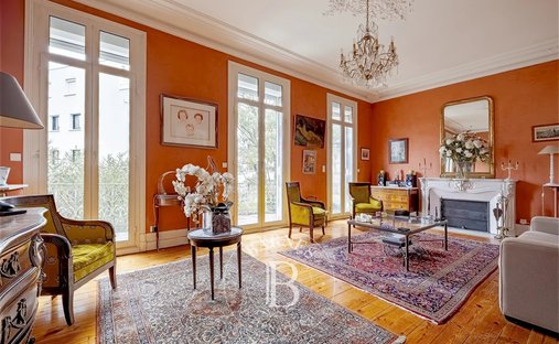 Casa en Hôtel de Ville-Quinconce-Saint Seurin-Fondaudège, Burdeos, Francia 1
