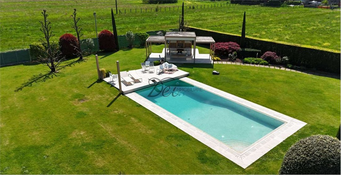 Villa in Lammari, Capannori, Tuscany 1 - 17722457