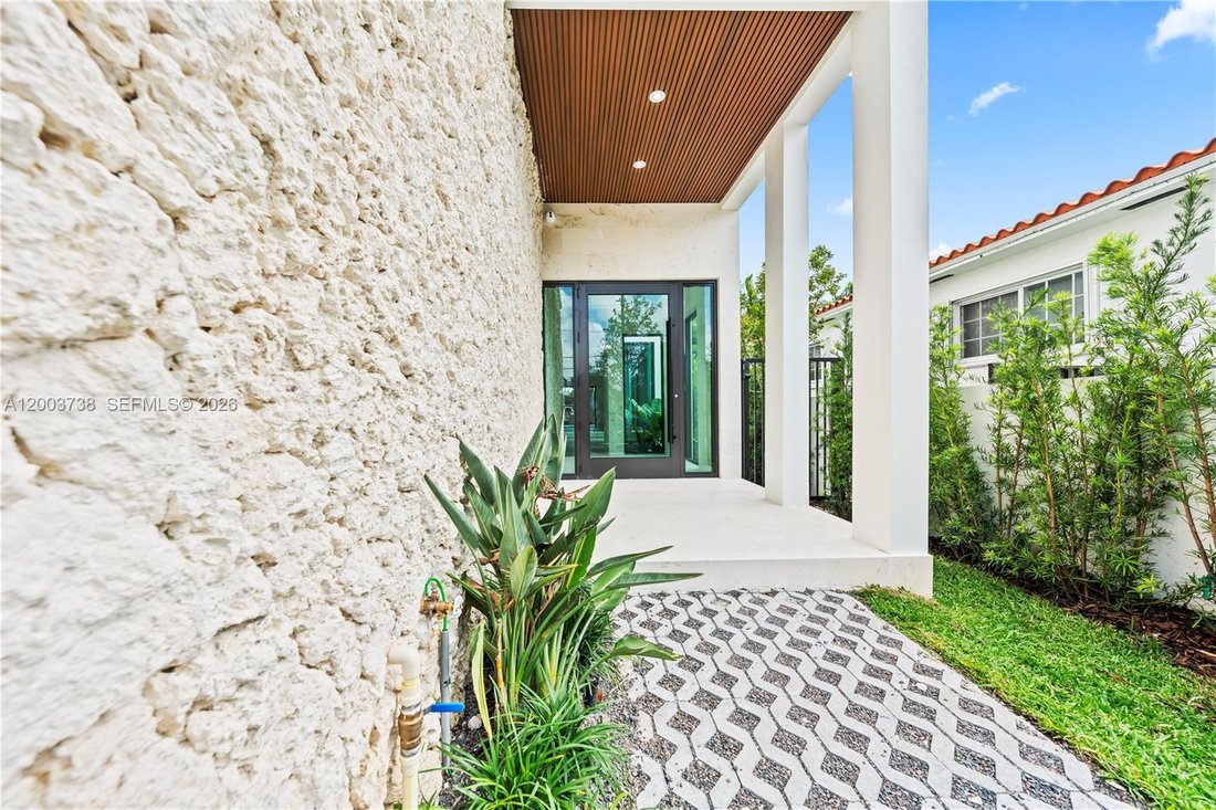 Townhouse in Miami, Florida, United States 4 - 17720123