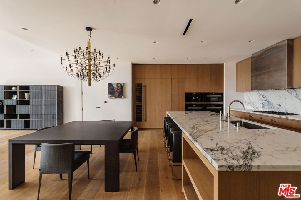 Condo in West Hollywood, California, United States 5 - 17722969