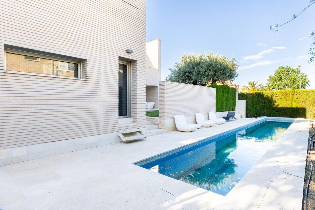 Villa in Campo Olivar, Godella, Valencian Community 1 - 17720681