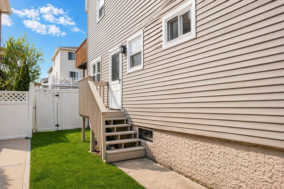 House in New York, New York, United States 3 - 17671909