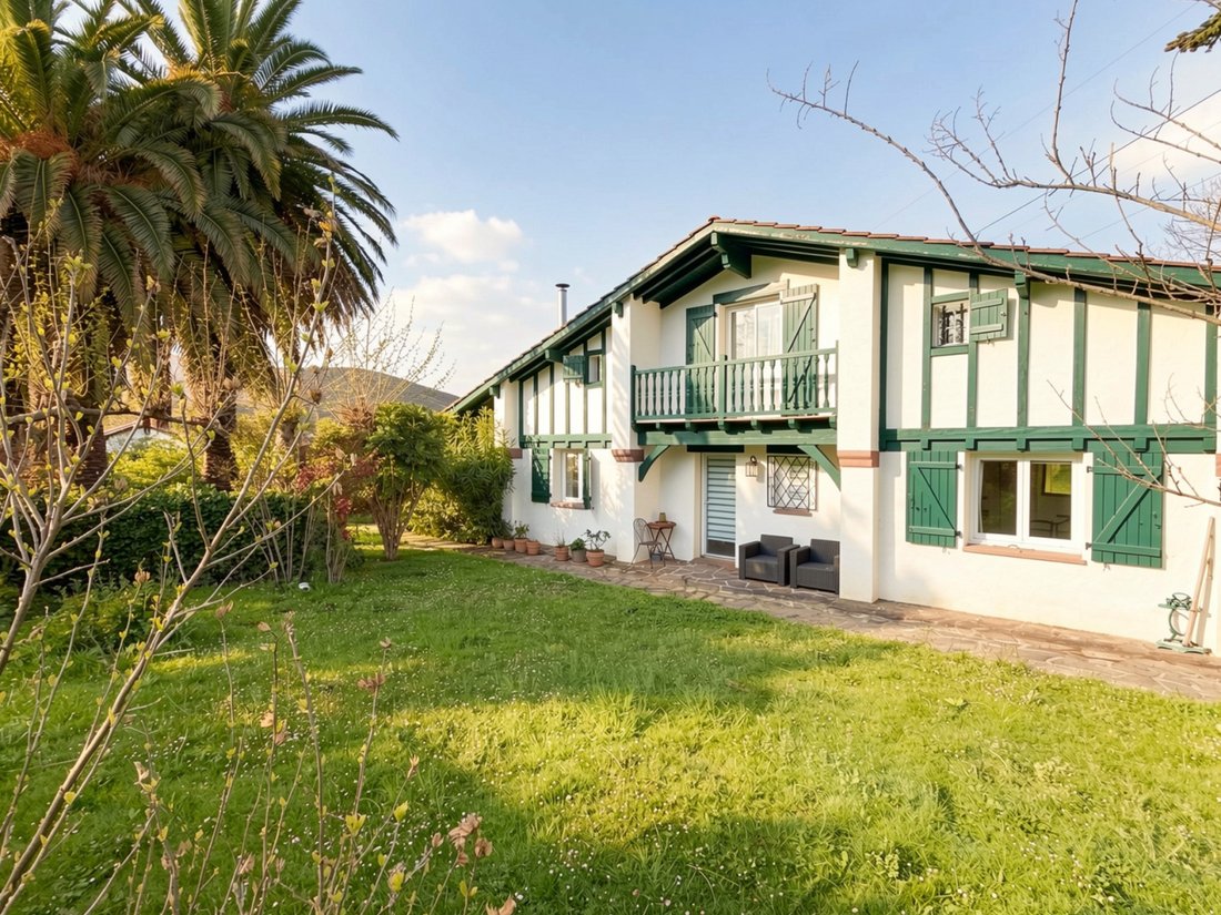 House in Mendi-Choko-Karrikatxar-Olhette, Urrugne, France 1 - 17703985