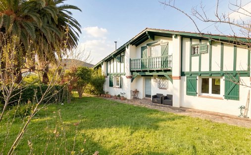 House in Mendi-Choko-Karrikatxar-Olhette, Urrugne, France 1