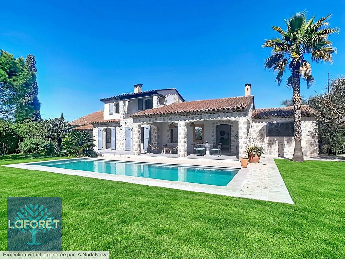 Villa in Grasse, Provence-Alpes-Côte d'Azur, France 1 - 17721104