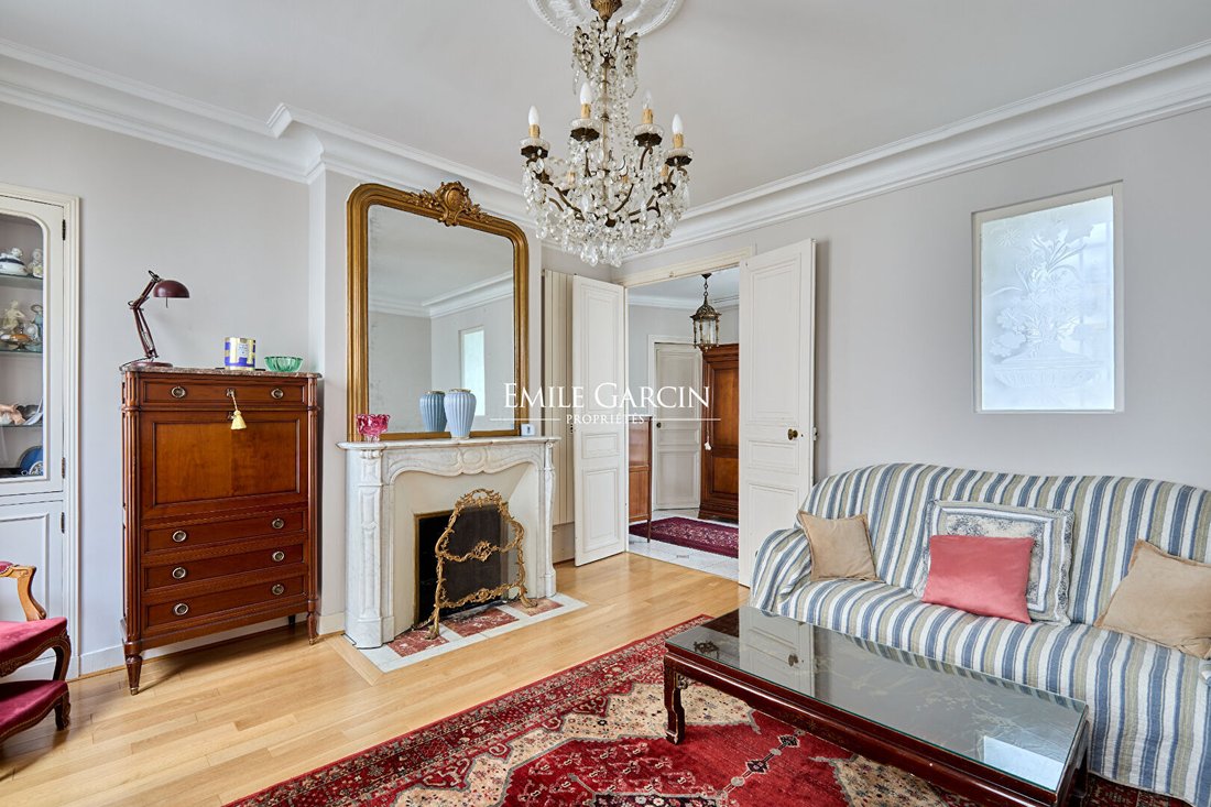 Apartment in Lorette-Martyrs, Paris 9e Arrondissement, Paris 3 - 17723236