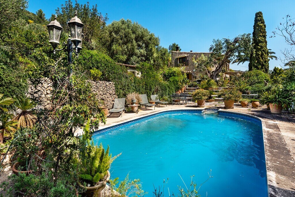 Finca in Mancor de la Vall, Balearic Islands, Spain 1 - 17721859