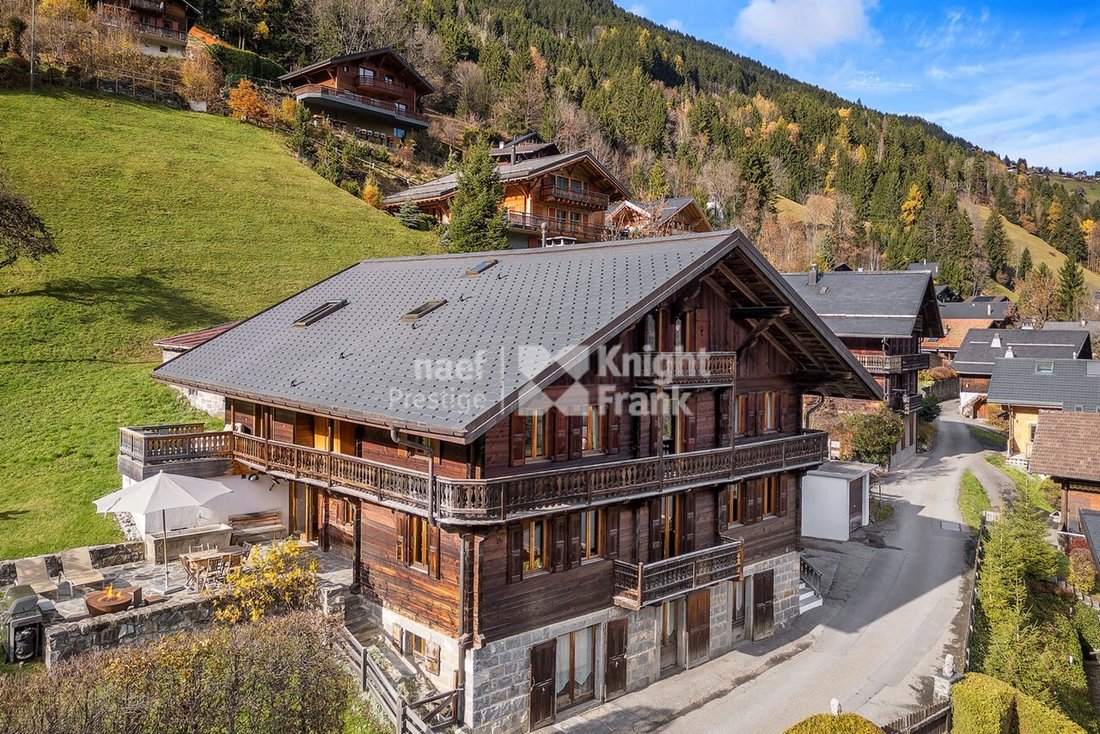 Chalet D'exception De 12.5 Pièces à Vendre à Champéry.