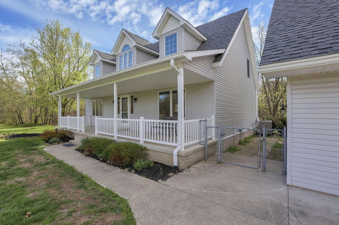 House in McArthur, Ohio, United States 4 - 17720367