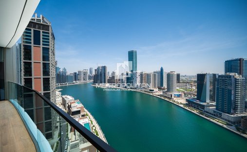 Apartamento en Business Bay, Dubái, Emiratos Árabes Unidos 1