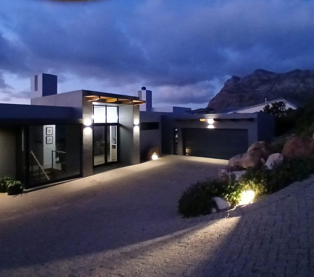 House in Rooi-Els, Western Cape, South Africa 1 - 17659435