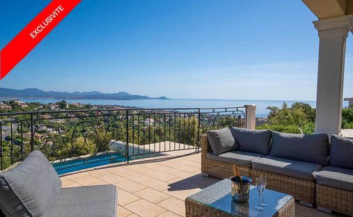 Maison à Les Issambres, Roquebrune-sur-Argens, France 1
