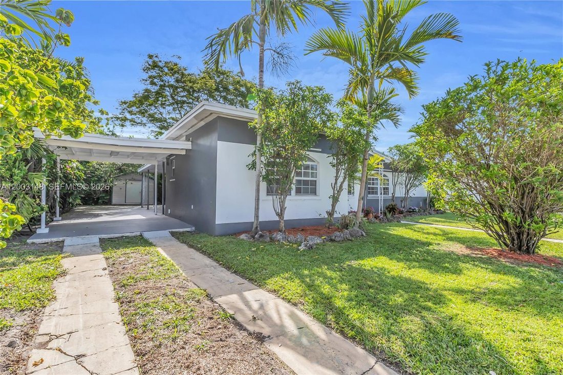 House in Hialeah, Florida, United States 5 - 17722648