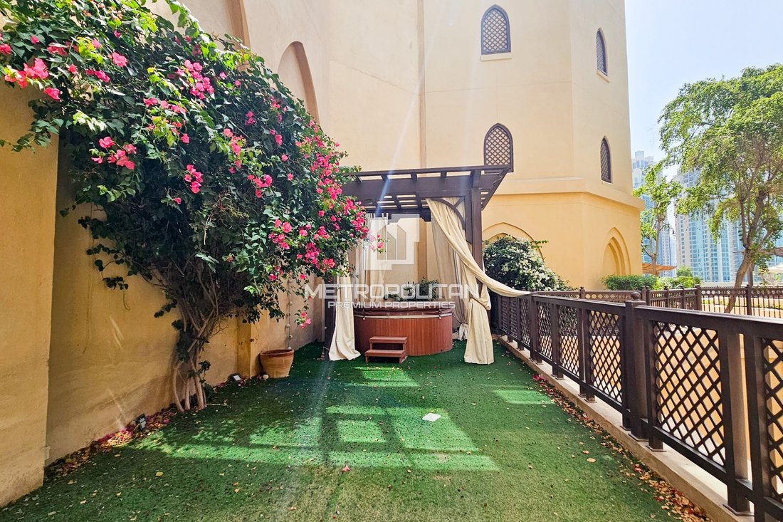 Apartment in Downtown Dubai, Dubai, United Arab Emirates 1 - 17720896
