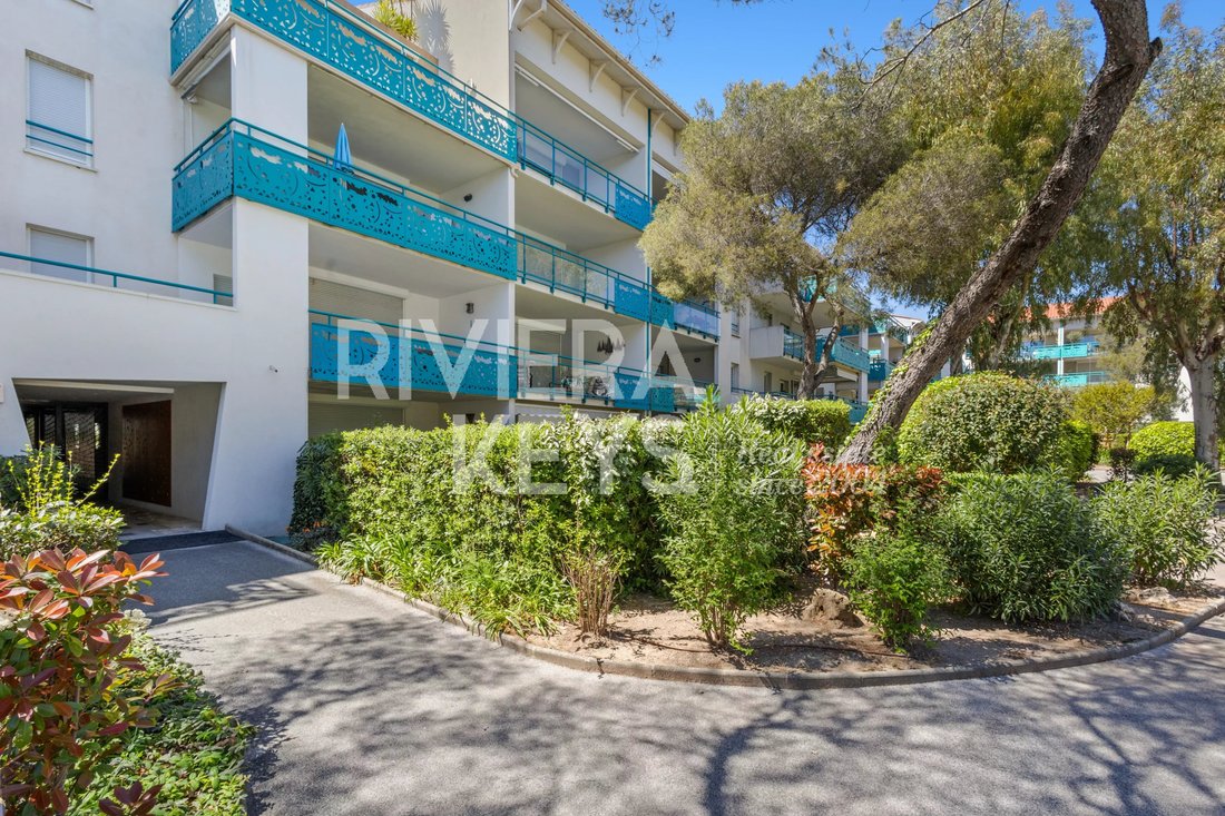 Apartment in Boulouris, Saint-Raphaël, France 1 - 16583585