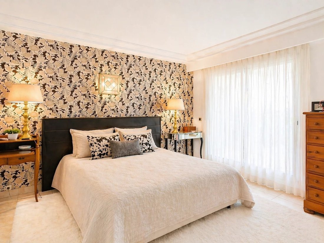Apartment in La Source, Cannes, France 5 - 16535002