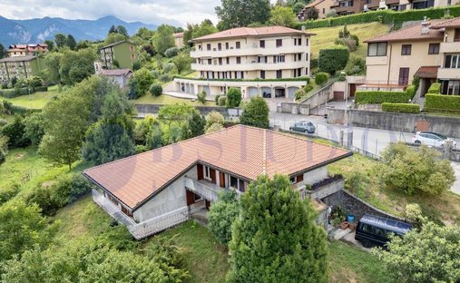 Villa in Galbiate, Lombardy, Italy 1